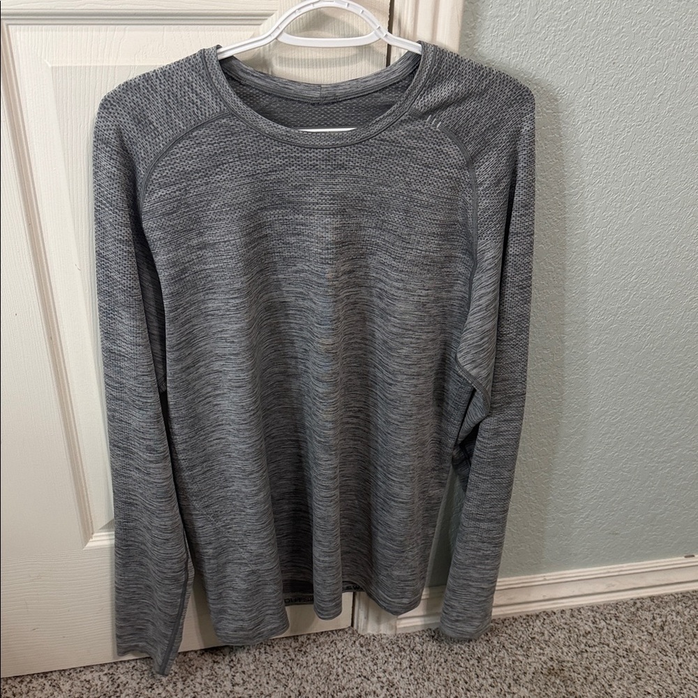 Lululemon Gray Long Sleeve Athletic Top